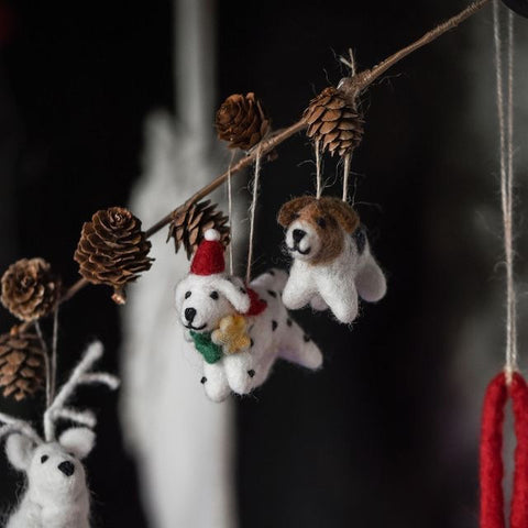 UND-Julepynt-Valpen Tassen- Norway Designs