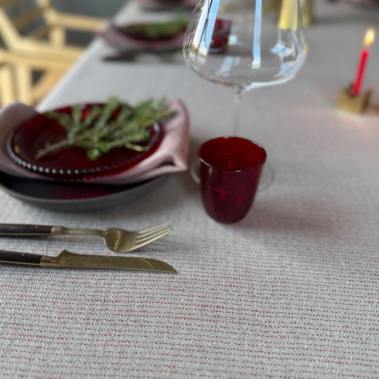 Streck Duk Ubleket/Rød – Norway Designs