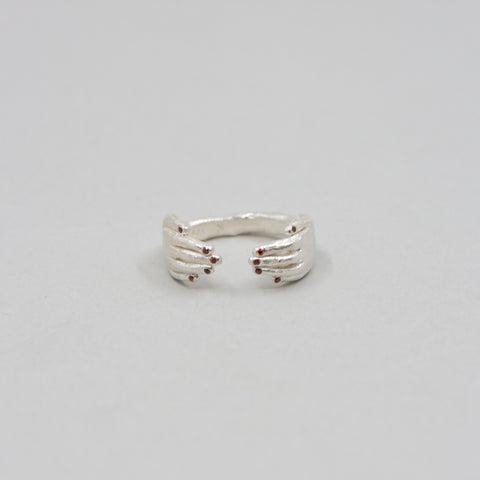 YING CHU-Hug Ring Rød Zircon Sølv-Norway Designs