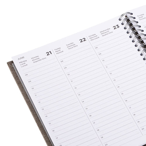 Spiralinnbundet kalender 2027 17 × 20 cm fra Bookbinders Design