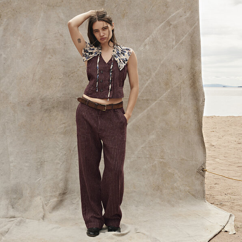 Classic Trousers fra Nygårdsanna i vinrød stripet lin