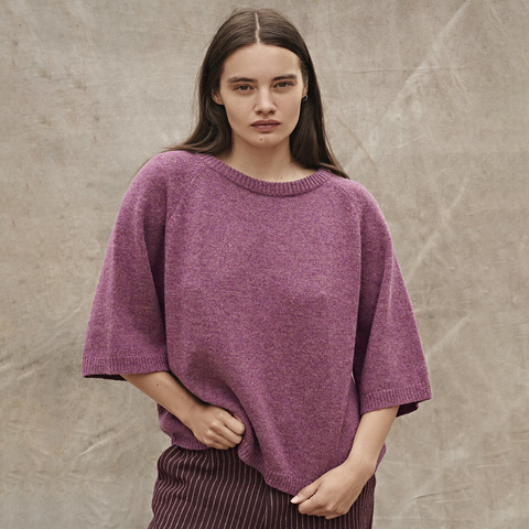 Lilla Short Sleeve Sweater i ull fra Nygårdsanna