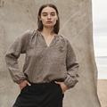 Tunic Blouse fra Nygårdsanna i rutete brunt lin
