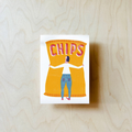 Postkort Chips fra Jungwiealt med motiv av en person som klemmer en stor chipspose