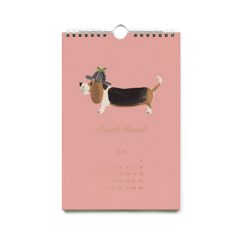 Dog of the Month veggkalender 2027 fra Rifle Paper Co. med illustrerte hunder