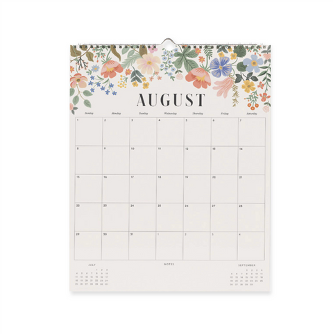 Pink Hydrangea veggkalender 2027 fra Rifle Paper Co. med blomsterillustrasjoner