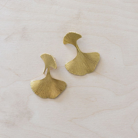 Mossige GoldLab Ginko ørepynt stor dobbel gullforgylt - Norway Designs