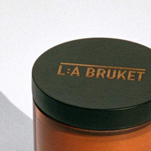 L:A Bruket Duftlys Black Oak No 149 260g - Norway Designs 