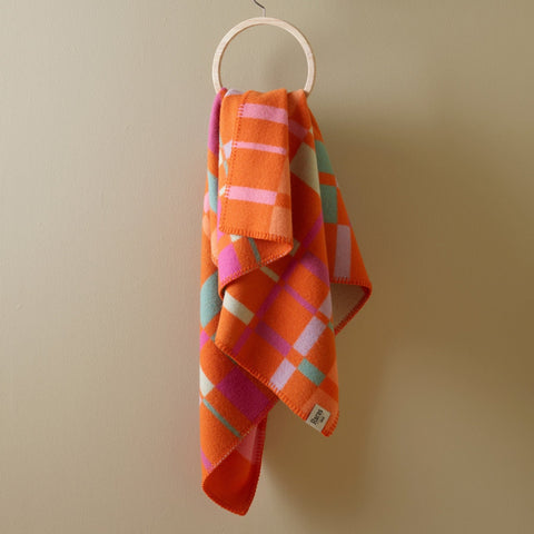 Røros Tweed City Babypledd Oransje - Norway Designs 