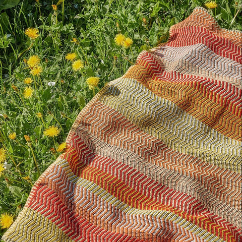 Røros Tweed - Fri Halvpledd Summer Red - Norway Designs