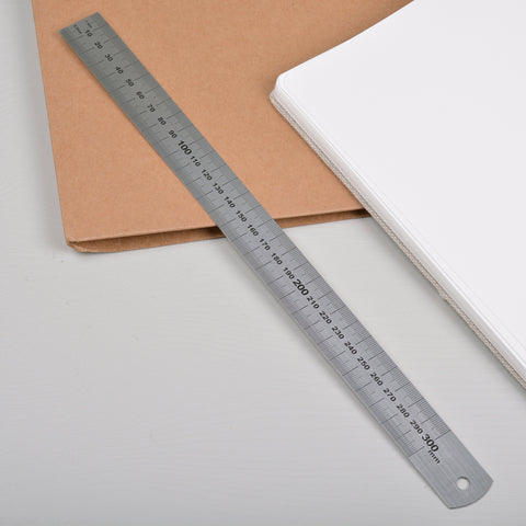 Stefan Papir - Stållinjal 30cm - Norway Designs